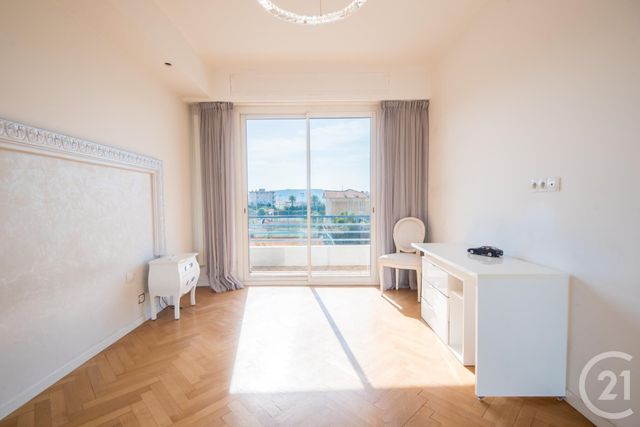 Appartement F2 à vendre - 2 pièces - 61.27 m2 - NICE - 06 - PROVENCE-ALPES-COTE-D-AZUR - Century 21 Lafage Transactions