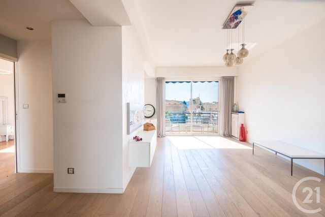 Appartement F2 à vendre - 2 pièces - 61.27 m2 - NICE - 06 - PROVENCE-ALPES-COTE-D-AZUR - Century 21 Lafage Transactions