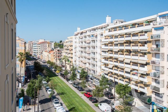 Appartement Studio à vendre - 1 pièce - 32.78 m2 - NICE - 06 - PROVENCE-ALPES-COTE-D-AZUR - Century 21 Lafage Transactions