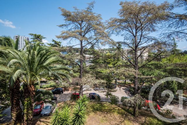 Appartement F3 à vendre - 3 pièces - 64.42 m2 - NICE - 06 - PROVENCE-ALPES-COTE-D-AZUR - Century 21 Lafage Transactions