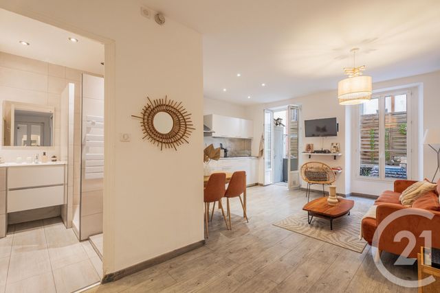 Appartement F2 à vendre - 2 pièces - 42.74 m2 - NICE - 06 - PROVENCE-ALPES-COTE-D-AZUR - Century 21 Lafage Transactions