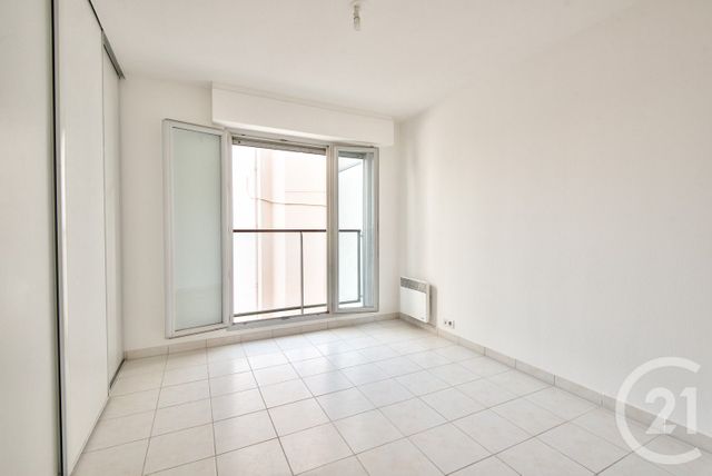 Appartement T3 à vendre - 3 pièces - 74.19 m2 - ANTIBES - 06 - PROVENCE-ALPES-COTE-D-AZUR - Century 21 Lafage Transactions