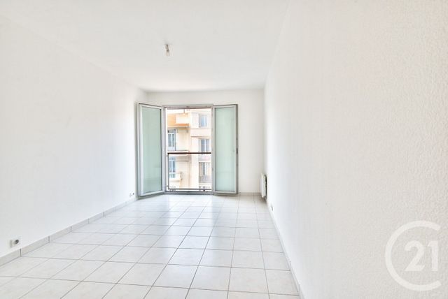Appartement T3 à vendre - 3 pièces - 74.19 m2 - ANTIBES - 06 - PROVENCE-ALPES-COTE-D-AZUR - Century 21 Lafage Transactions