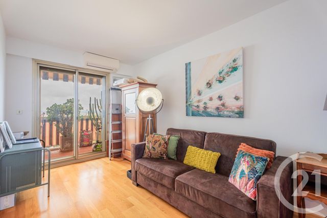 Appartement F3 à vendre - 3 pièces - 70.15 m2 - NICE - 06 - PROVENCE-ALPES-COTE-D-AZUR - Century 21 Lafage Transactions