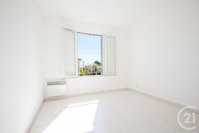 Appartement T4 à vendre - 4 pièces - 85.8 m2 - ANTIBES - 06 - PROVENCE-ALPES-COTE-D-AZUR - Century 21 Lafage Transactions