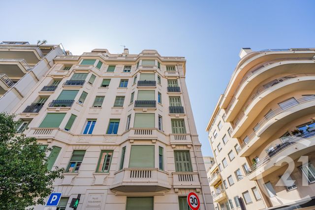 Appartement F5 à vendre - 5 pièces - 146.13 m2 - NICE - 06 - PROVENCE-ALPES-COTE-D-AZUR - Century 21 Lafage Transactions