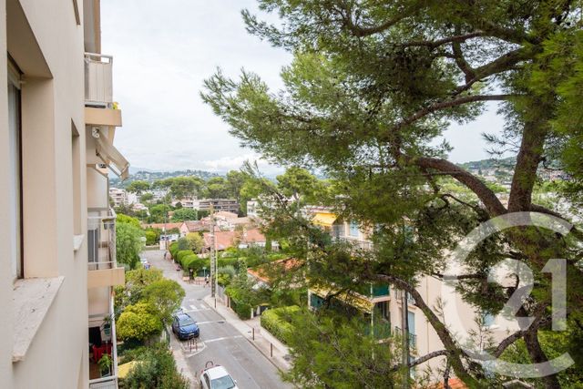 Appartement T2 à vendre - 2 pièces - 38.73 m2 - LE CANNET - 06 - PROVENCE-ALPES-COTE-D-AZUR - Century 21 Lafage Transactions