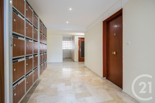 Appartement T2 à vendre - 2 pièces - 38.73 m2 - LE CANNET - 06 - PROVENCE-ALPES-COTE-D-AZUR - Century 21 Lafage Transactions