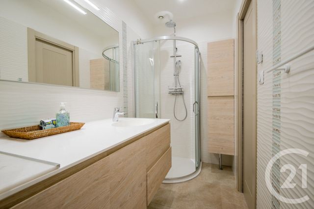Appartement T3 à vendre - 3 pièces - 96.63 m2 - NICE - 06 - PROVENCE-ALPES-COTE-D-AZUR - Century 21 Lafage Transactions