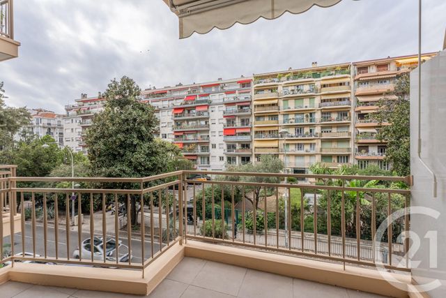 Appartement F2 à vendre - 2 pièces - 46.06 m2 - NICE - 06 - PROVENCE-ALPES-COTE-D-AZUR - Century 21 Lafage Transactions