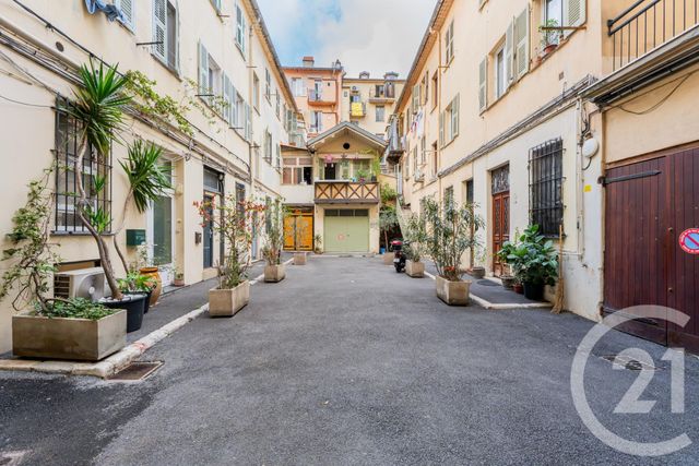 Appartement F3 à vendre - 3 pièces - 62.21 m2 - NICE - 06 - PROVENCE-ALPES-COTE-D-AZUR - Century 21 Lafage Transactions