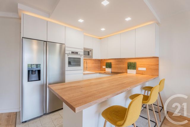 Appartement F2 bis à vendre - 3 pièces - 70.1 m2 - NICE - 06 - PROVENCE-ALPES-COTE-D-AZUR - Century 21 Lafage Transactions