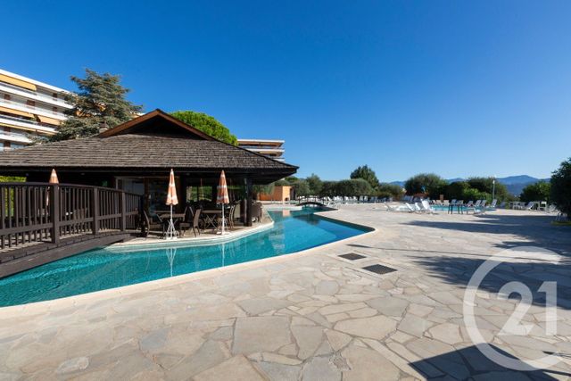 Appartement F2 bis à vendre - 3 pièces - 70.1 m2 - NICE - 06 - PROVENCE-ALPES-COTE-D-AZUR - Century 21 Lafage Transactions