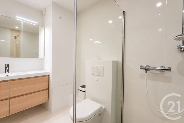 Appartement F2 bis à vendre - 3 pièces - 70.1 m2 - NICE - 06 - PROVENCE-ALPES-COTE-D-AZUR - Century 21 Lafage Transactions