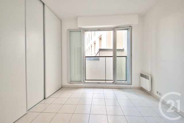 Appartement T3 à vendre - 3 pièces - 74.19 m2 - ANTIBES - 06 - PROVENCE-ALPES-COTE-D-AZUR - Century 21 Lafage Transactions
