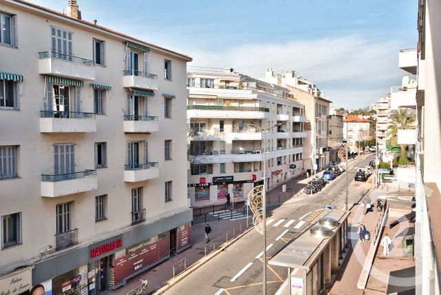 Appartement T3 à vendre - 3 pièces - 74.19 m2 - ANTIBES - 06 - PROVENCE-ALPES-COTE-D-AZUR - Century 21 Lafage Transactions