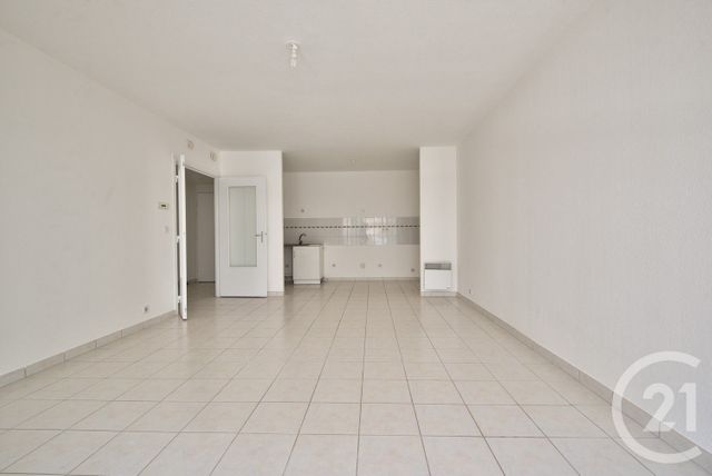 Appartement T3 à vendre - 3 pièces - 72.33 m2 - ANTIBES - 06 - PROVENCE-ALPES-COTE-D-AZUR - Century 21 Lafage Transactions
