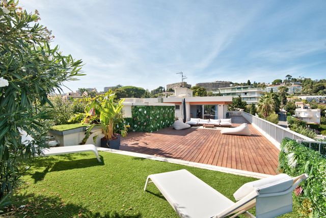 Appartement F4 à vendre - 4 pièces - 150.05 m2 - NICE - 06 - PROVENCE-ALPES-COTE-D-AZUR - Century 21 Lafage Transactions