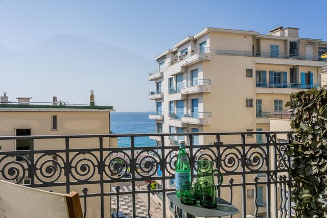 Appartement F5 à vendre - 5 pièces - 146.13 m2 - NICE - 06 - PROVENCE-ALPES-COTE-D-AZUR - Century 21 Lafage Transactions
