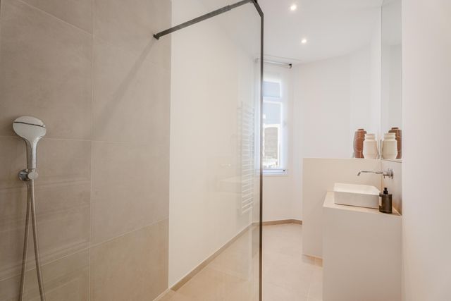 Appartement F5 à vendre - 5 pièces - 146.13 m2 - NICE - 06 - PROVENCE-ALPES-COTE-D-AZUR - Century 21 Lafage Transactions